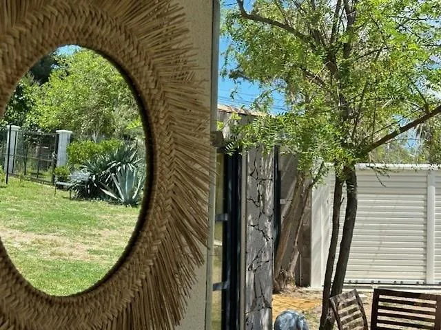 House With Pool, Access By Private Road فيلة *