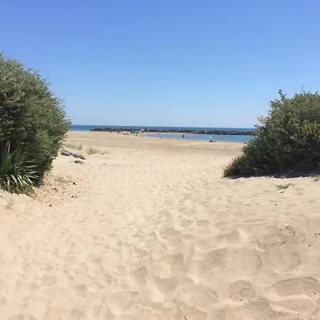 House With Pool, Access By Private Road וילה Le Grau-dʼAgde