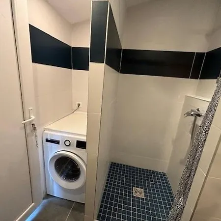 House With Pool, Access By Private Road Le Grau-dʼAgde