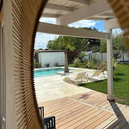 House With Pool, Access By Private Road * Le Grau-dʼAgde