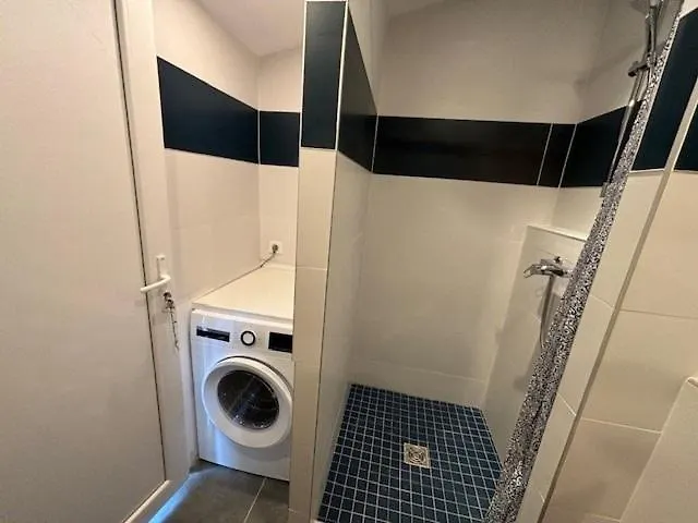 House With Pool, Access By Private Road Le Grau-dʼAgde