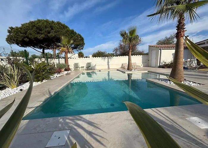 House With Pool, Access By Private Road Le Grau-dʼAgde